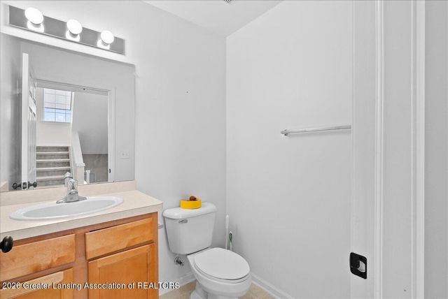625 Nantucket Drive, Lansing, MI 48906