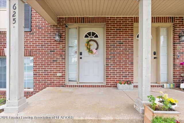625 Nantucket Drive, Lansing, MI 48906