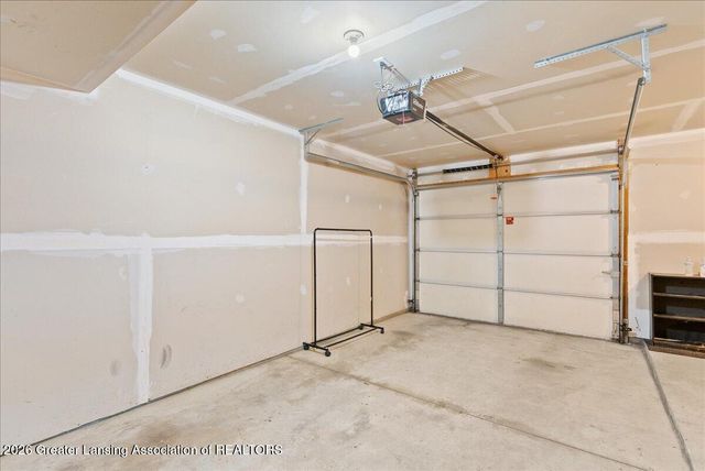 625 Nantucket Drive, Lansing, MI 48906