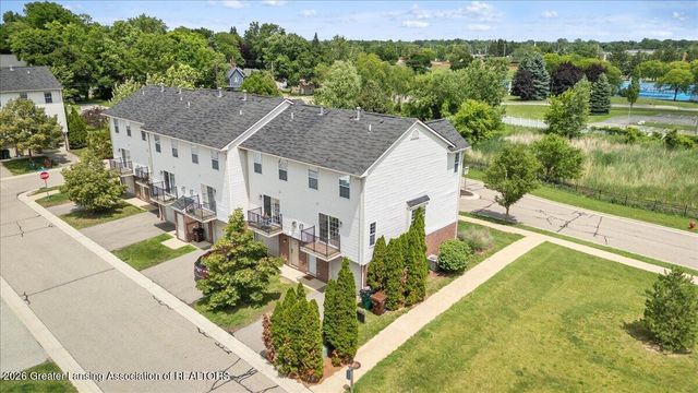 625 Nantucket Drive, Lansing, MI 48906