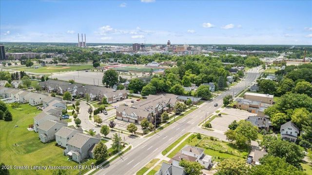 625 Nantucket Drive, Lansing, MI 48906