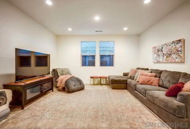 35828 Blue Breton Dr, Fallbrook, CA 92028