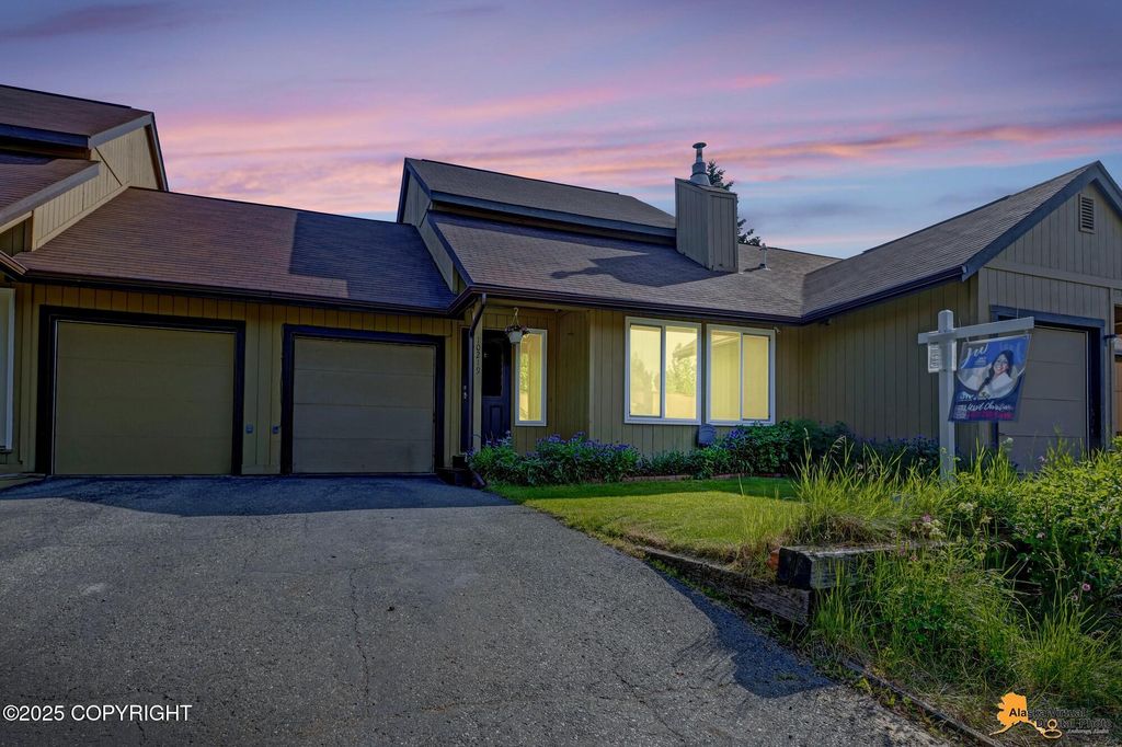 10219 Tartan Circle, Anchorage, AK 99507
