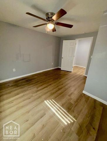 212 E College Street, Bono, AR 72416