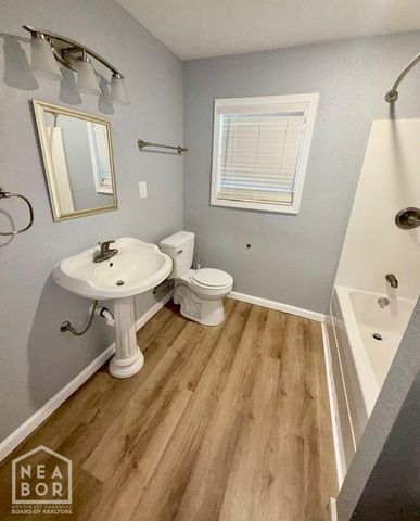 212 E College Street, Bono, AR 72416