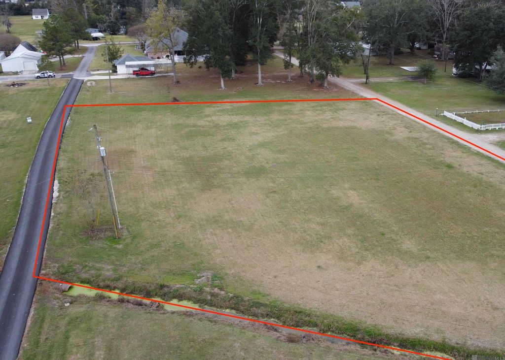 TBD R And V Way, St Amant, LA 70774