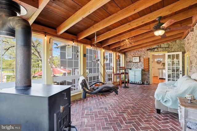 170 RED CORNER RD, Douglassville, PA 19518