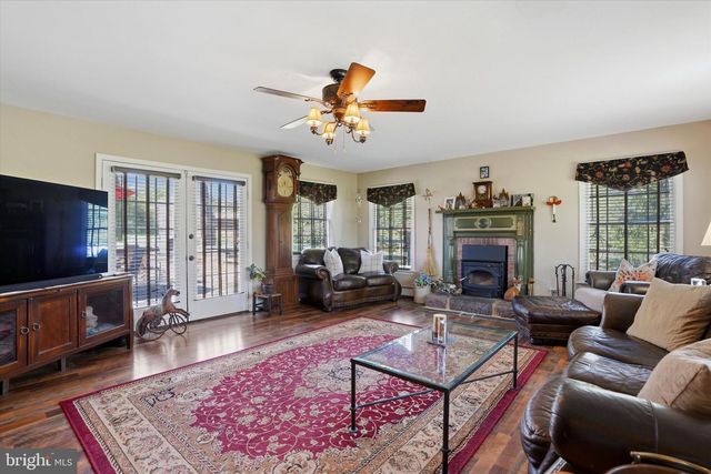 170 RED CORNER RD, Douglassville, PA 19518