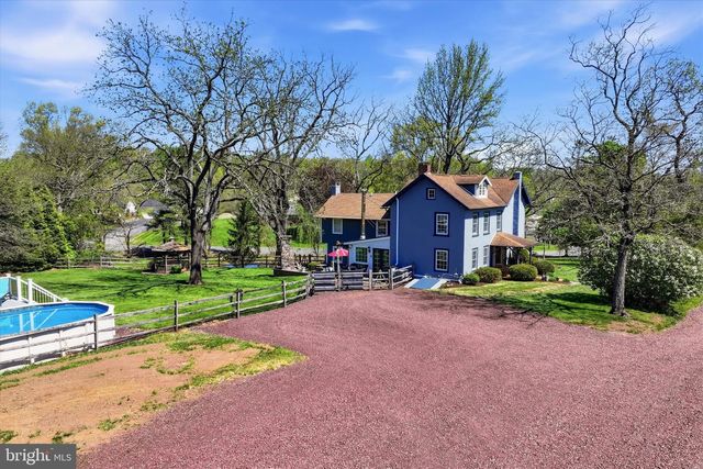 170 RED CORNER RD, Douglassville, PA 19518