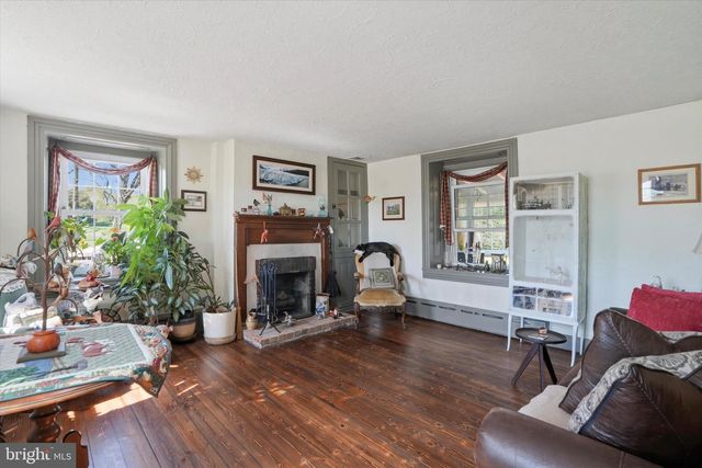 170 RED CORNER RD, Douglassville, PA 19518