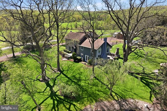 170 RED CORNER RD, Douglassville, PA 19518
