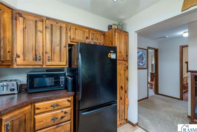314 Meadow Woods Drive, Mankato, MN 56001