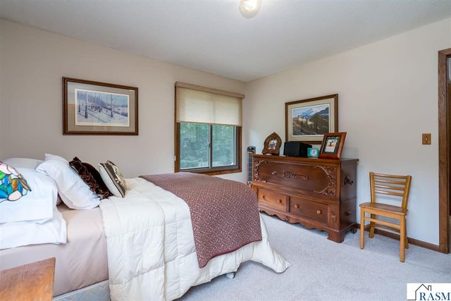 314 Meadow Woods Drive, Mankato, MN 56001