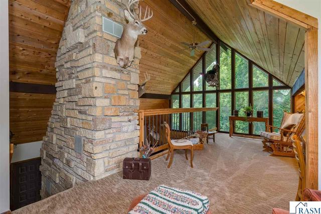 314 Meadow Woods Drive, Mankato, MN 56001