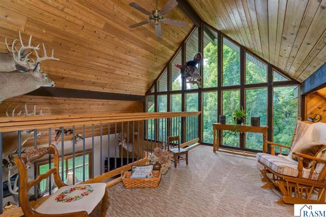 314 Meadow Woods Drive, Mankato, MN 56001