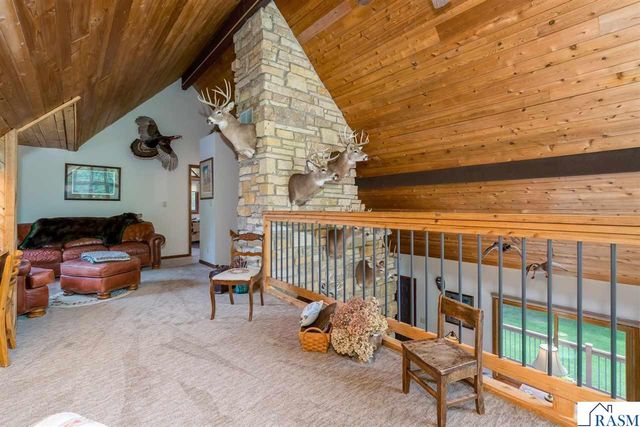 314 Meadow Woods Drive, Mankato, MN 56001