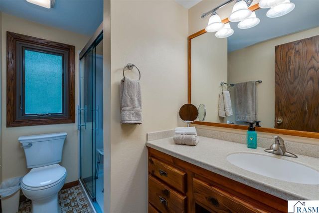 314 Meadow Woods Drive, Mankato, MN 56001