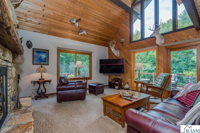 314 Meadow Woods Drive, Mankato, MN 56001
