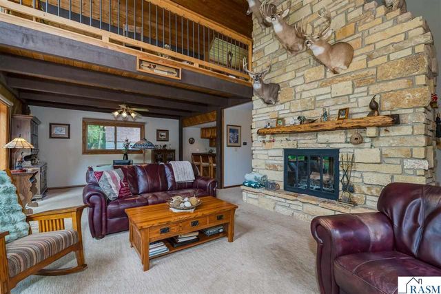 314 Meadow Woods Drive, Mankato, MN 56001