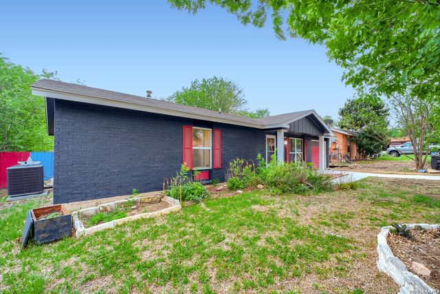 12006 El Sendero St, San Antonio, TX 78233