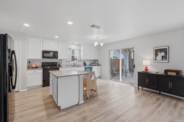 406 Hampton Cove, Boerne, TX 78006