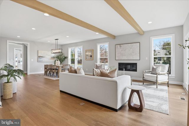 602 TAPAWINGO RD SW, Vienna, VA 22180