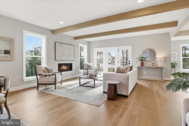 602 TAPAWINGO RD SW, Vienna, VA 22180