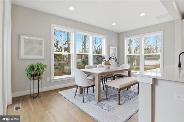 602 TAPAWINGO RD SW, Vienna, VA 22180