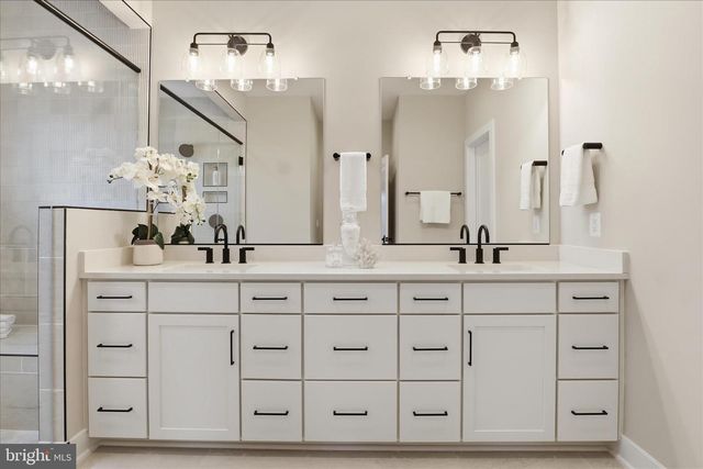 602 TAPAWINGO RD SW, Vienna, VA 22180