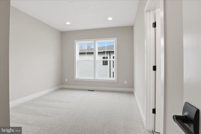 602 TAPAWINGO RD SW, Vienna, VA 22180