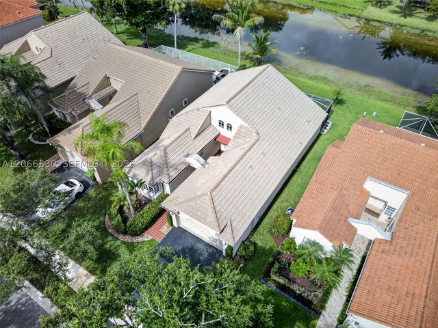 1520 Seabay Rd, Weston, FL 33326