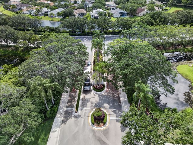 1520 Seabay Rd, Weston, FL 33326