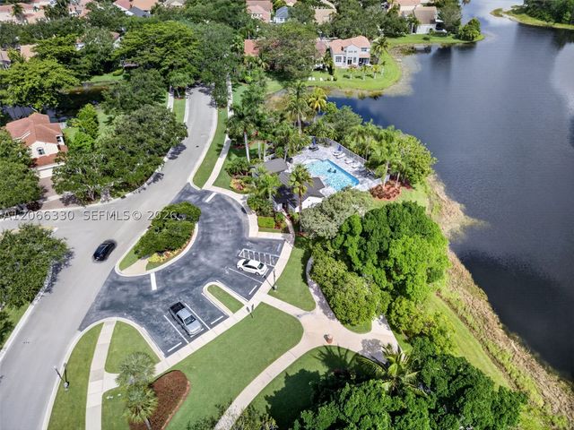 1520 Seabay Rd, Weston, FL 33326