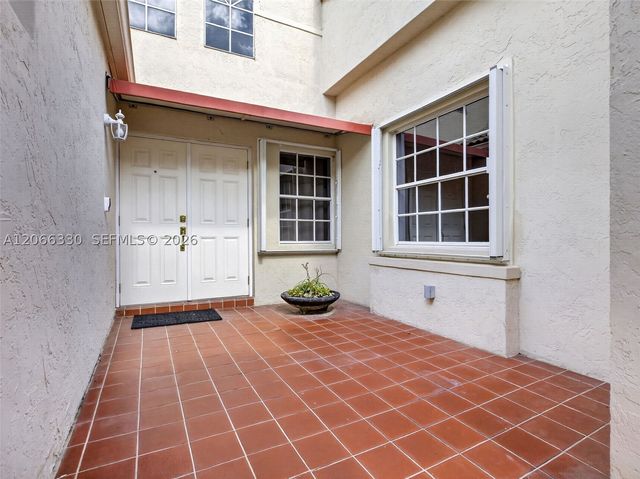 1520 Seabay Rd, Weston, FL 33326
