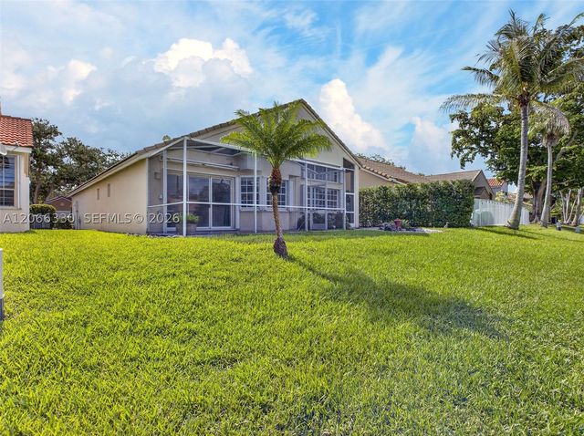 1520 Seabay Rd, Weston, FL 33326