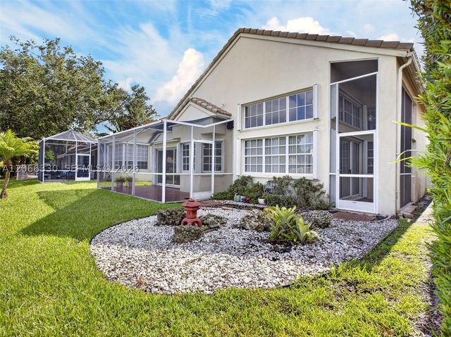 1520 Seabay Rd, Weston, FL 33326