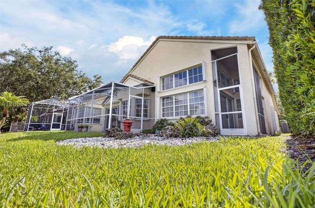 1520 Seabay Rd, Weston, FL 33326