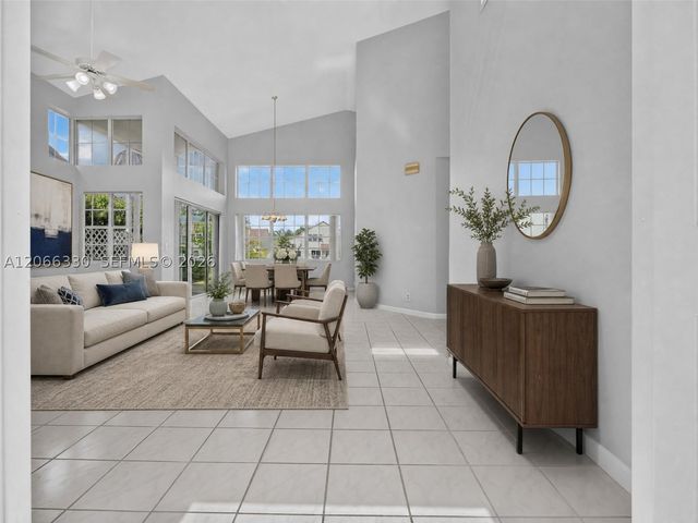 1520 Seabay Rd, Weston, FL 33326