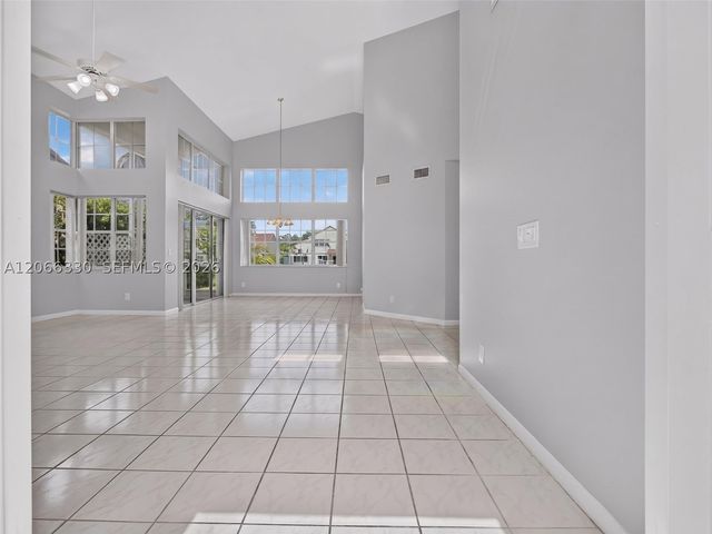 1520 Seabay Rd, Weston, FL 33326