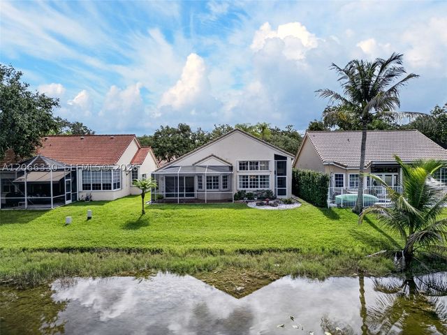 1520 Seabay Rd, Weston, FL 33326