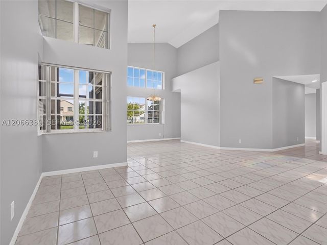 1520 Seabay Rd, Weston, FL 33326