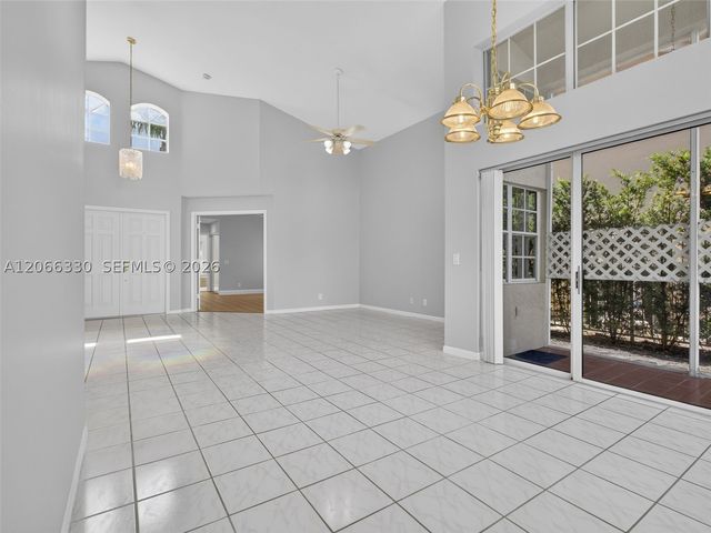 1520 Seabay Rd, Weston, FL 33326