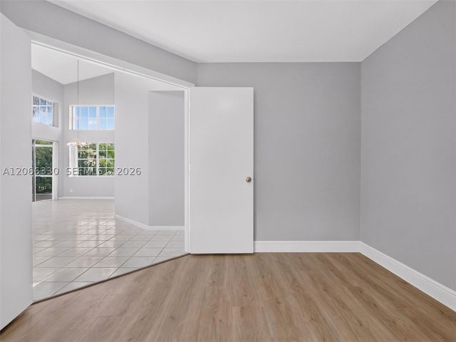 1520 Seabay Rd, Weston, FL 33326