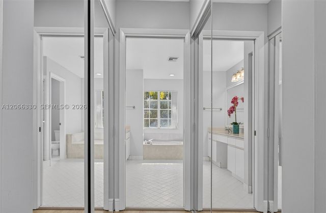 1520 Seabay Rd, Weston, FL 33326