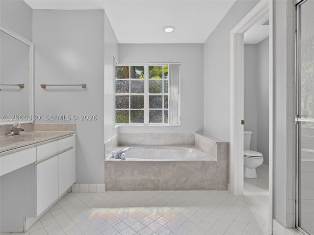 1520 Seabay Rd, Weston, FL 33326