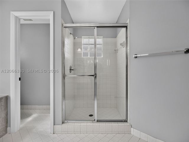 1520 Seabay Rd, Weston, FL 33326