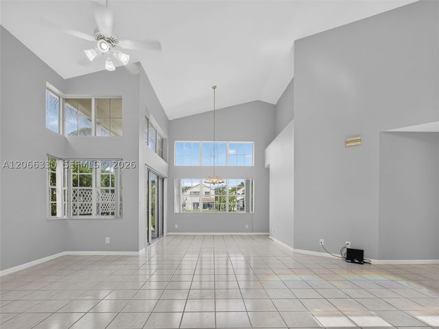 1520 Seabay Rd, Weston, FL 33326