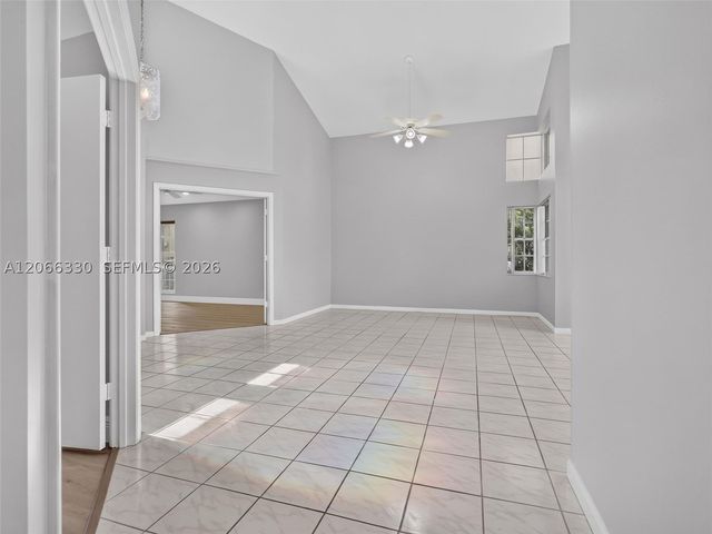 1520 Seabay Rd, Weston, FL 33326