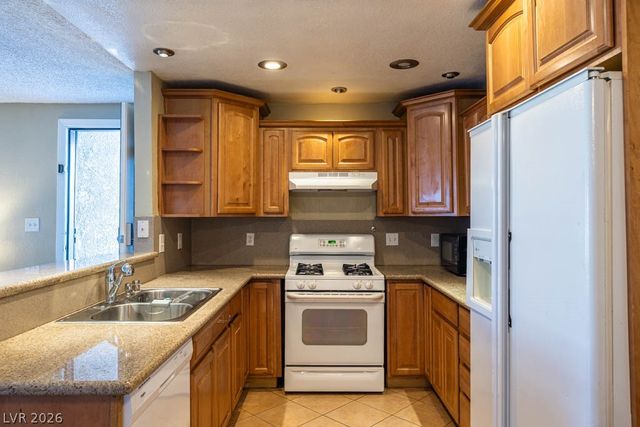 1400 Santa Margarita Street B, Las Vegas, NV 89146