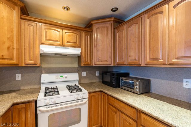 1400 Santa Margarita Street B, Las Vegas, NV 89146